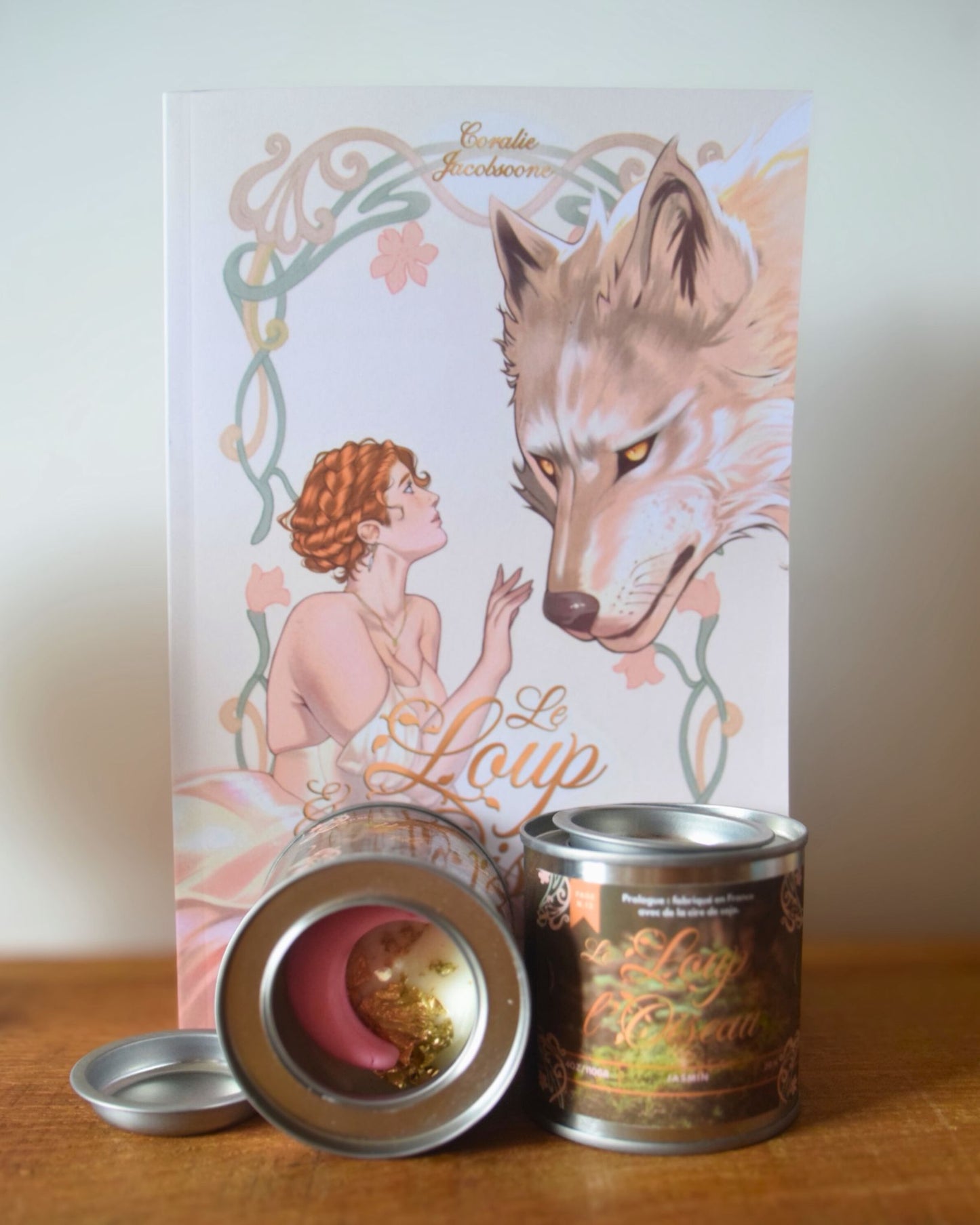 Coffret le livre Le loup et l'oiseau + sa bougie assortie (et ses goodies offerts !)