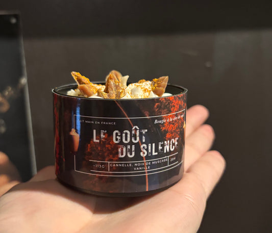 Bougie autrice R.L Sona - Le goût du silence
